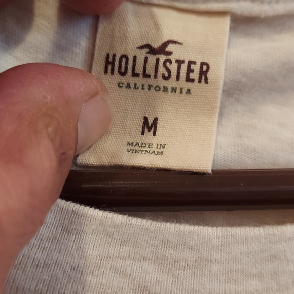 Hollister T shirt size medium - Picture 2 of 5